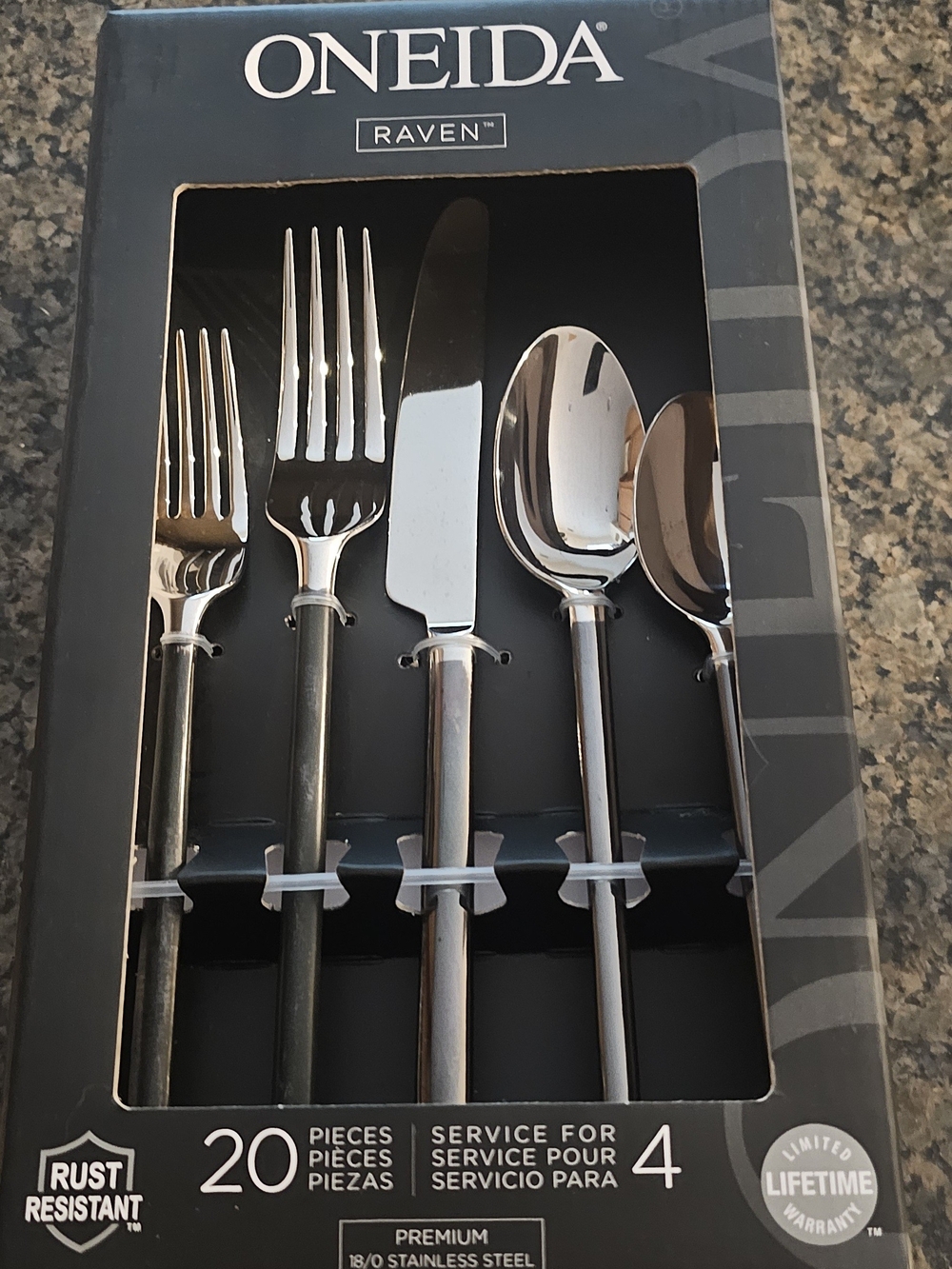 Oneida Stainless Steel Flatware Set in Silver and Black